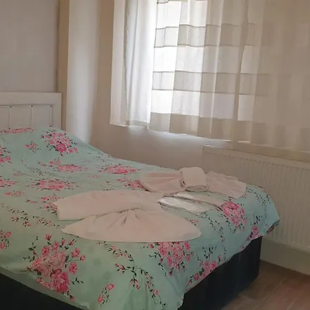 Pearl City House Стамбул
